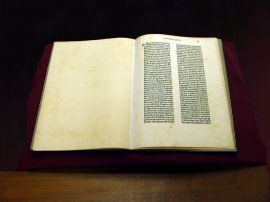 Bible of Gutemberg christian wallpaper, christian background