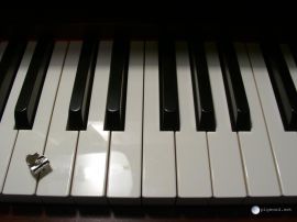 Pianos christian wallpaper, christian background